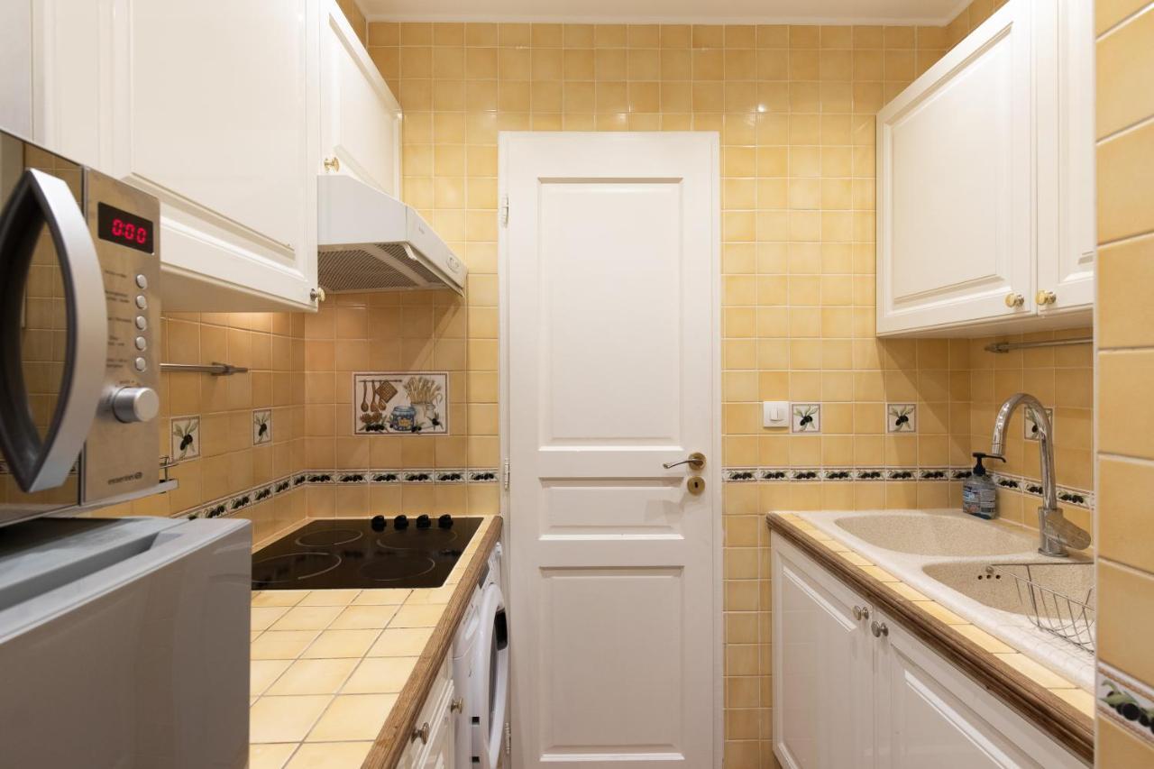 2 Rooms Apartment, Near The Sea And Local Market Кан Екстериор снимка
