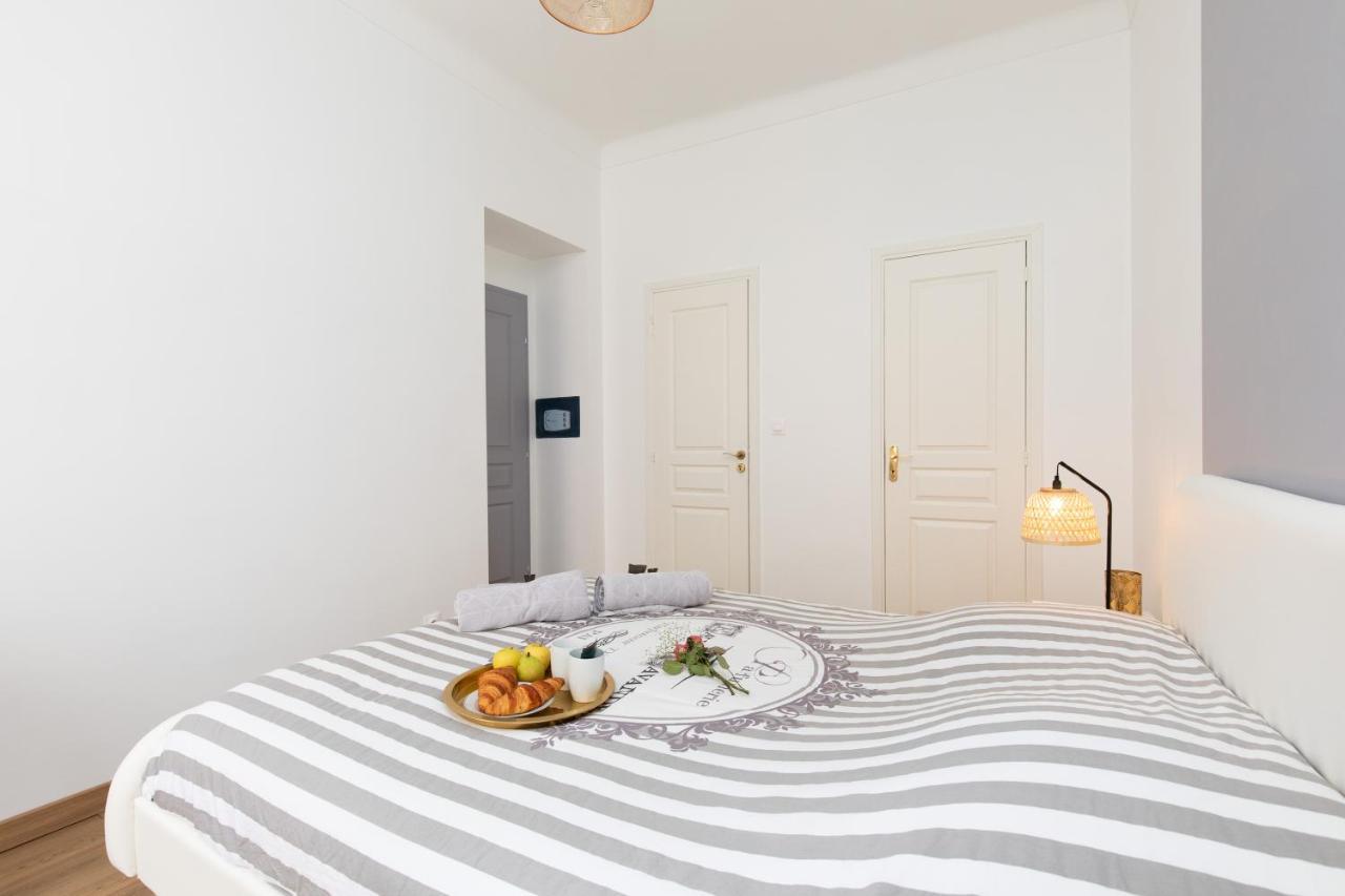 2 Rooms Apartment, Near The Sea And Local Market Кан Екстериор снимка